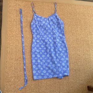 HVN Dress Size 8 *RUNS SMALL